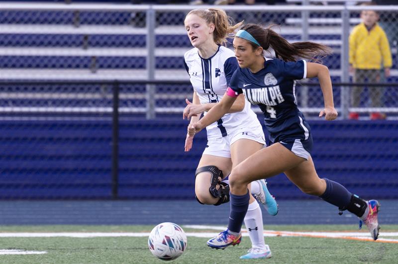 Junior Rylie Van Wingerden dribbles in the Morris County Tournament game against Chatham, before losing, 3-1, on Saturday, Oct. 21, 2023.  